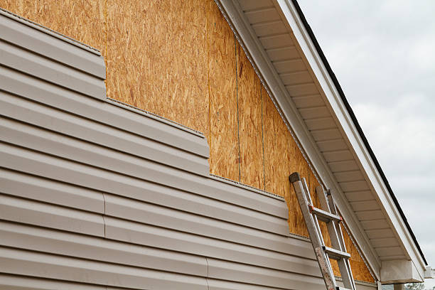 24/7 Emergency Vinyl Siding experts in Bethany, CT